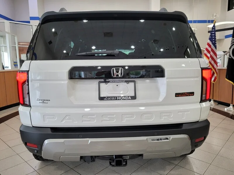 New 2026 Platinum White Pearl Honda TRAILSPORT ELITE AWD image 5