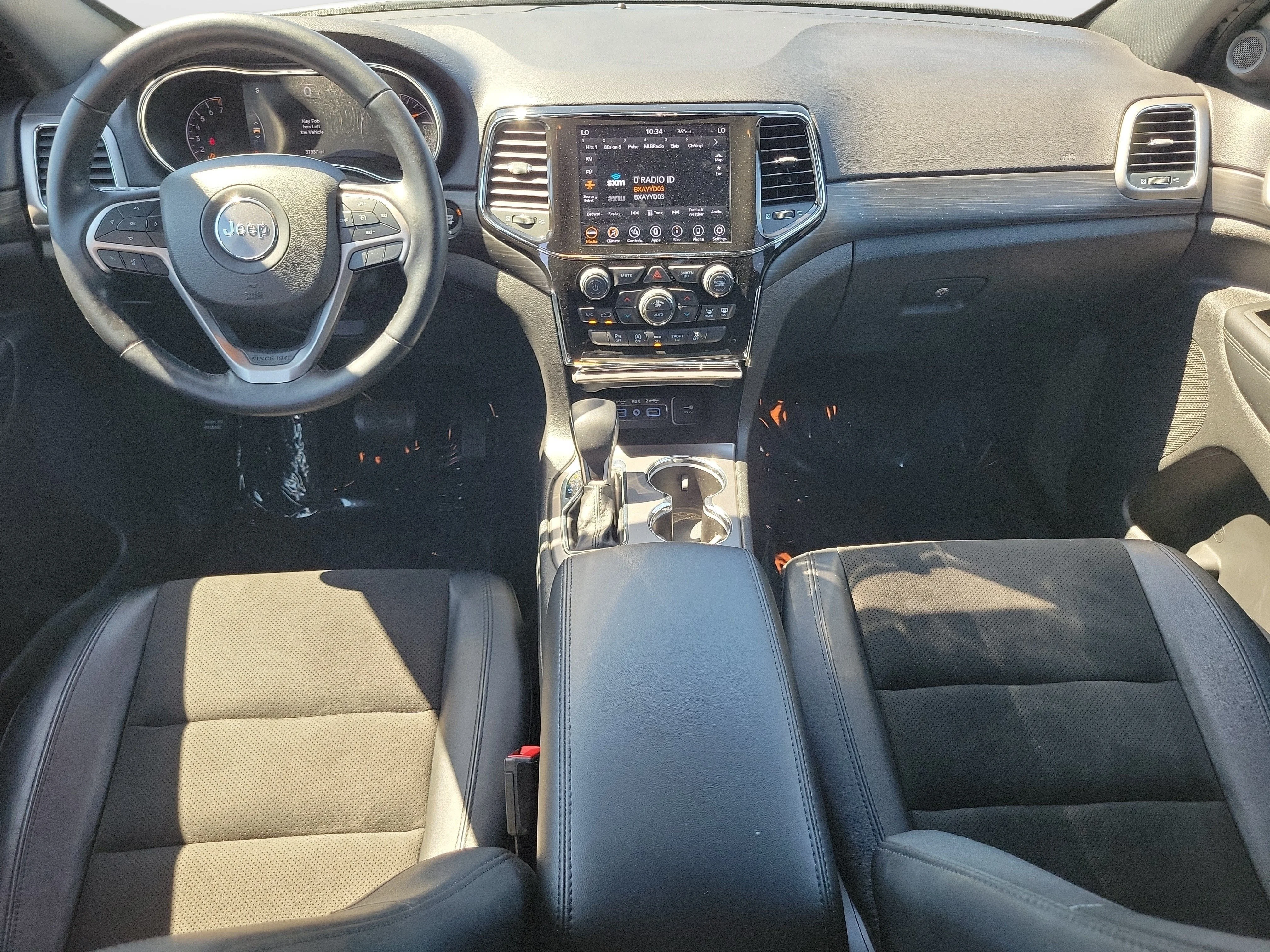 Certified Used 2021 White Jeep Laredo X image 17