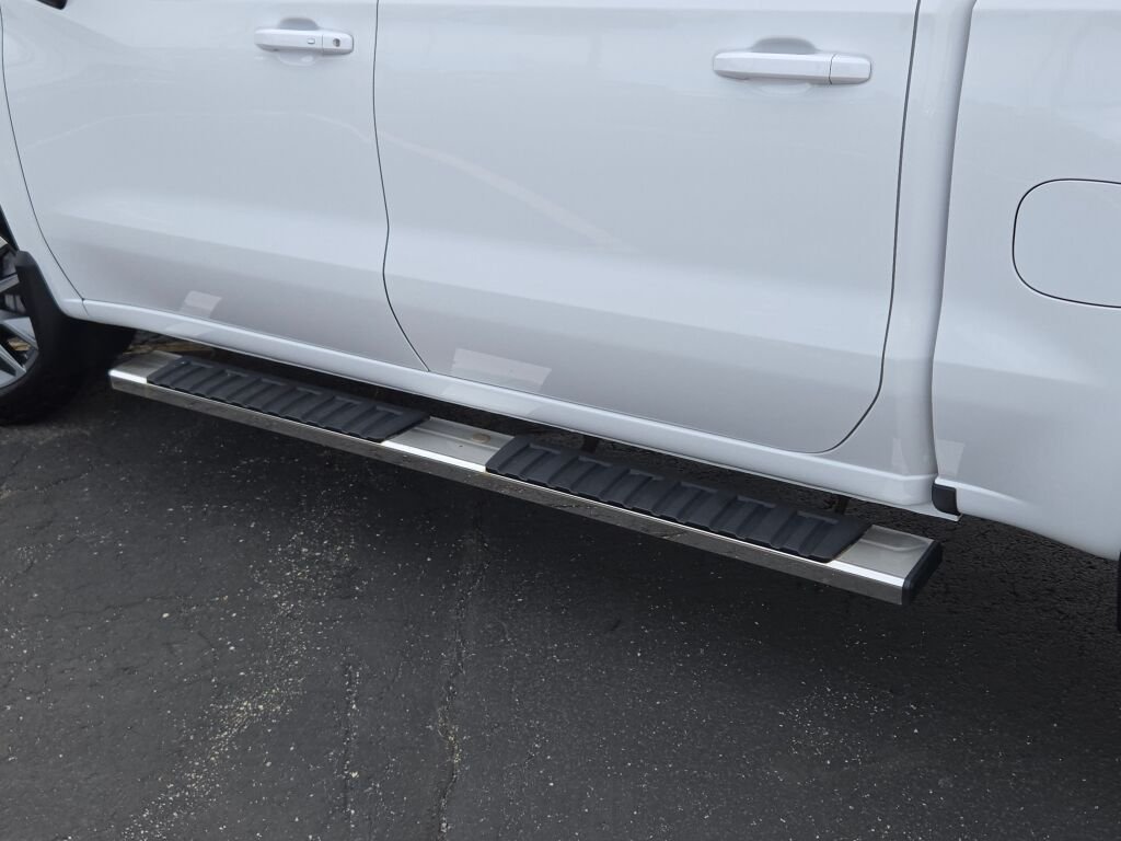 Used 2024 White Chevrolet RST image 17