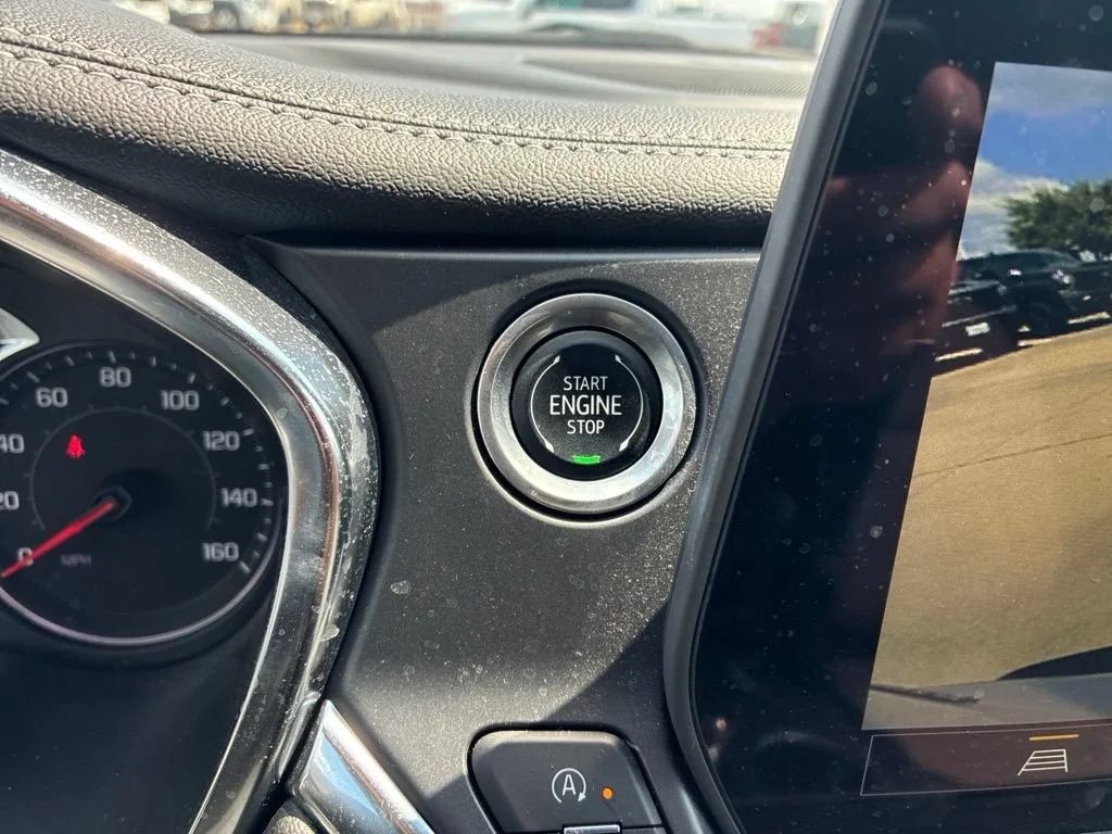 Used 2024 Summit White Chevrolet 2LT image 12