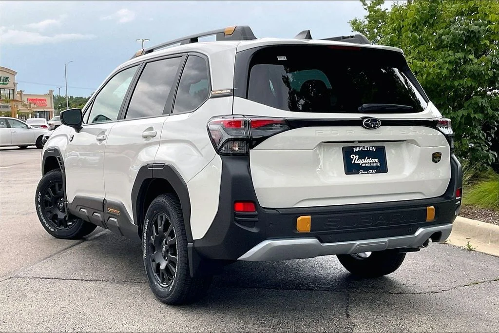 New 2026 CRYSTAL WHITE PEARL Subaru Wilderness image 3