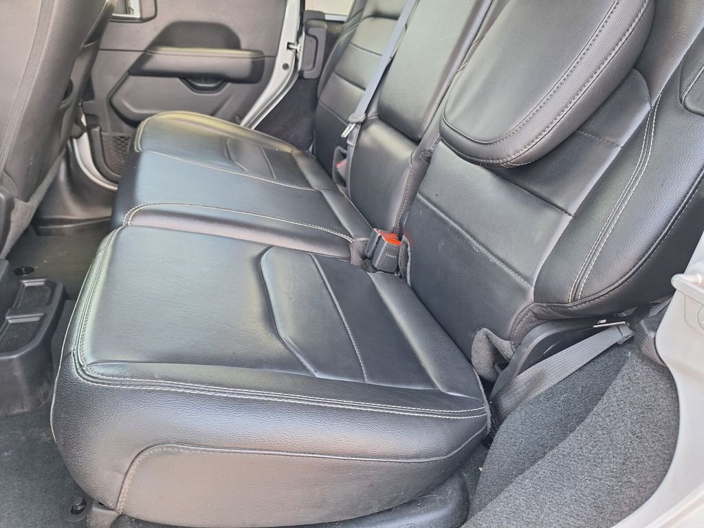 Used 2023 Silver Jeep Sahara 4xe image 23