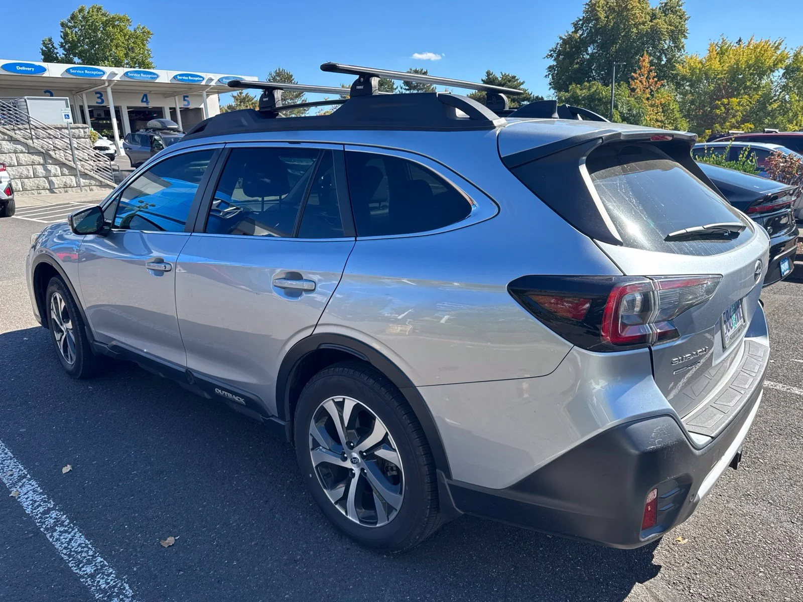 Used 2020 Ice Silver Metallic Subaru Limited image 6