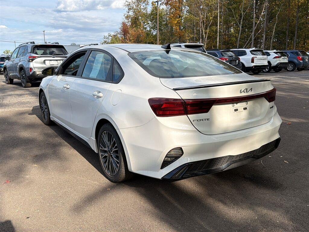 Used 2023 Snow White Pearl Kia GT-Line image 10