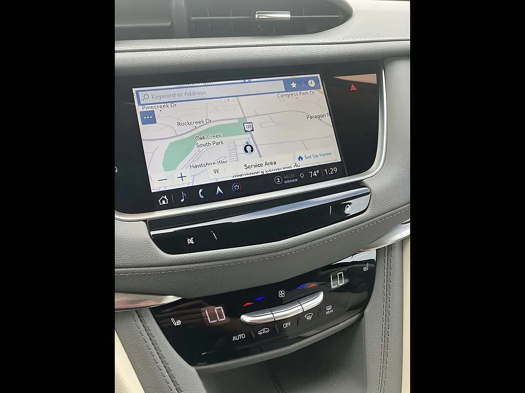 Certified Used 2023 Crystal White Tricoat Cadillac Premium Luxury image 15