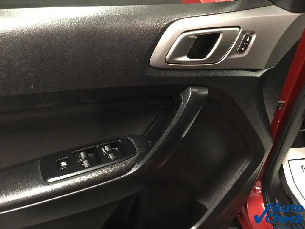Used 2020 Red Ford XLT image 27
