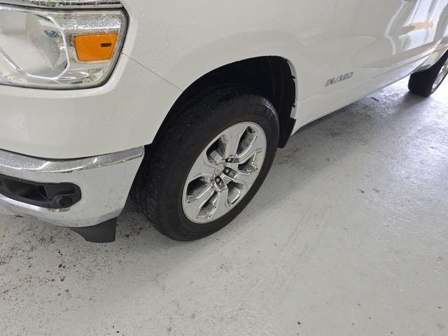 Used 2022 White Ram Big Horn/Lone Star image 9
