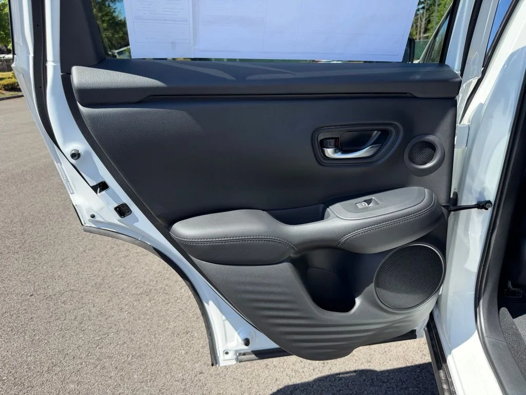 New 2027 Platinum White Pearl Honda EX-L image 30