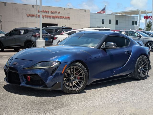 Used 2020 Blue Toyota 3.0 image 1