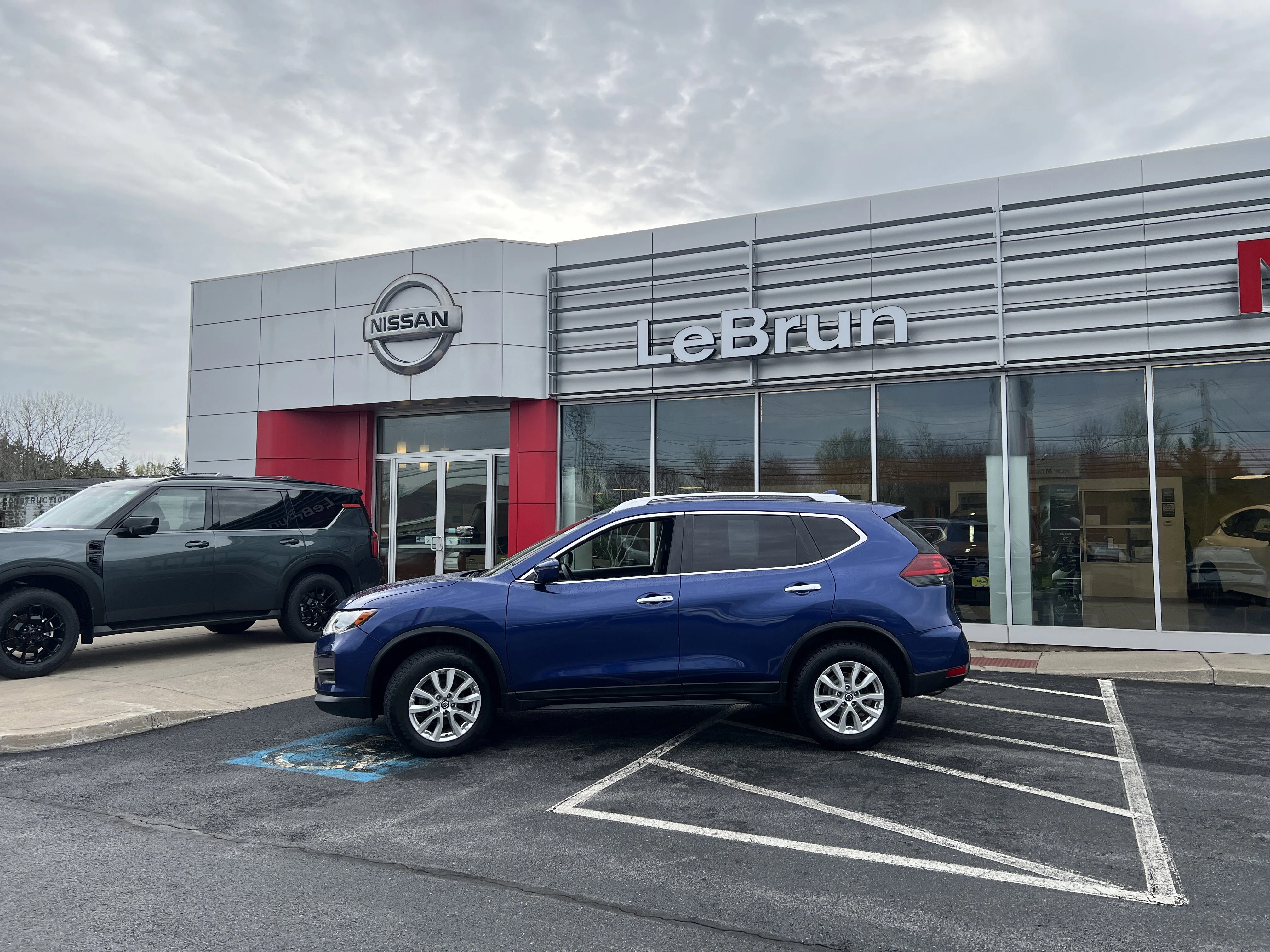 Used 2019 Nissan Rogue SV with VIN JN8AT2MV6KW372749 for sale in Auburn, NY