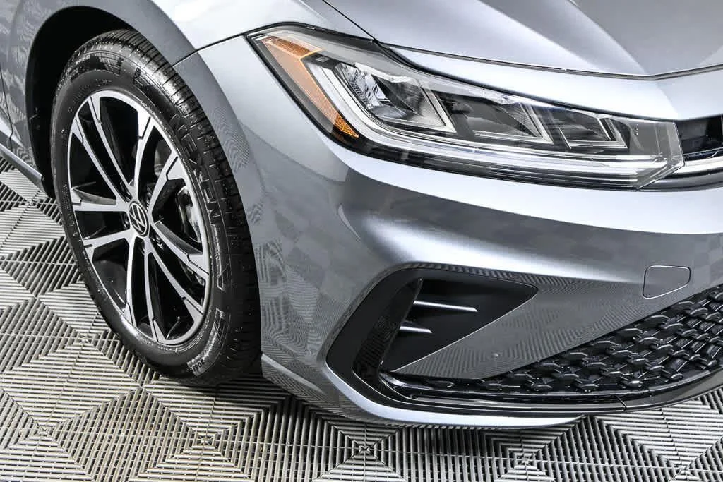 New 2026 Platinum Gray Metallic Volkswagen Sport image 33