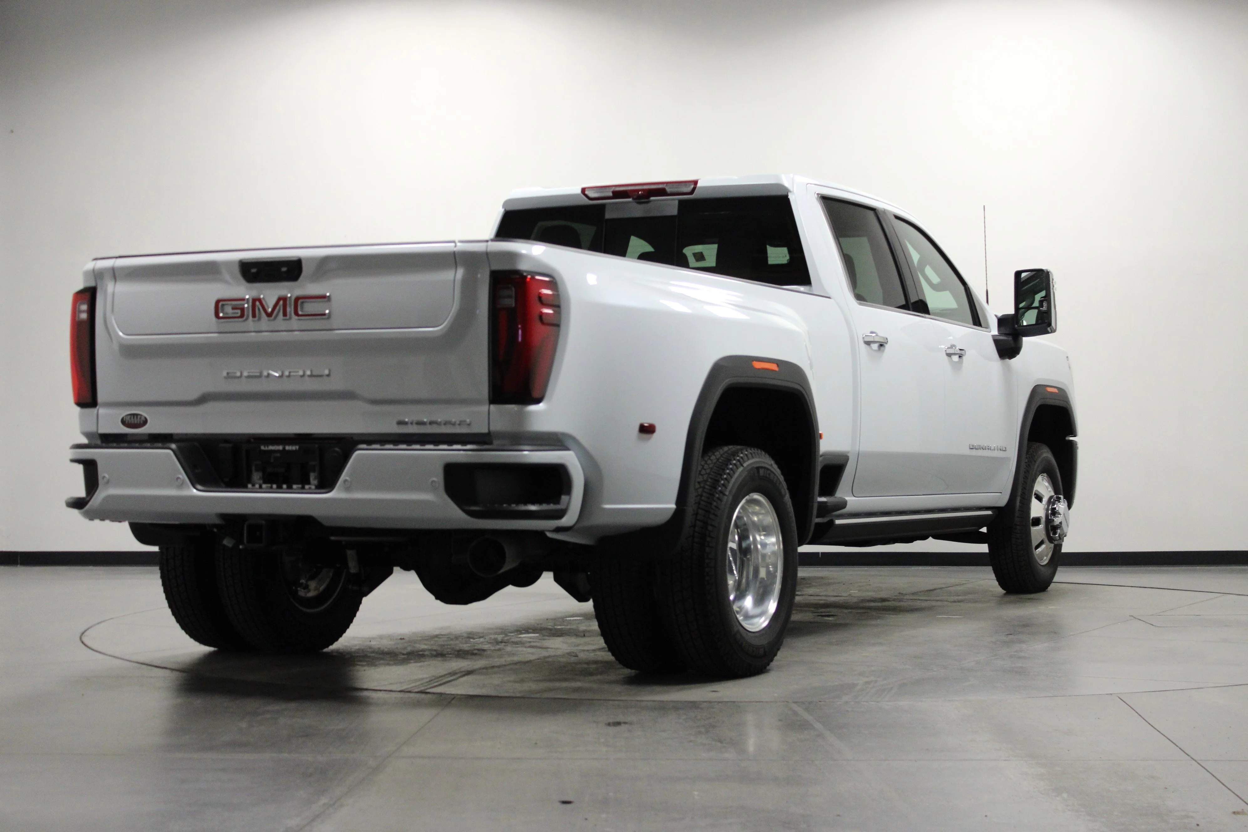 New 2026 Glacier White Tricoat GMC Denali DRW image 4