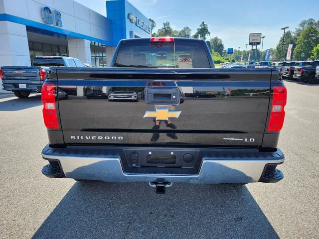 Used 2019 BLACK Chevrolet LT image 7