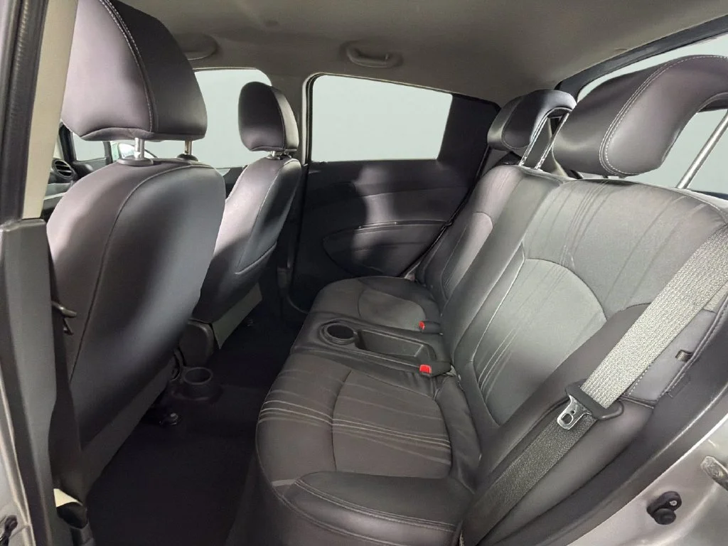 Used 2015 SILVER ICE Chevrolet LT image 26