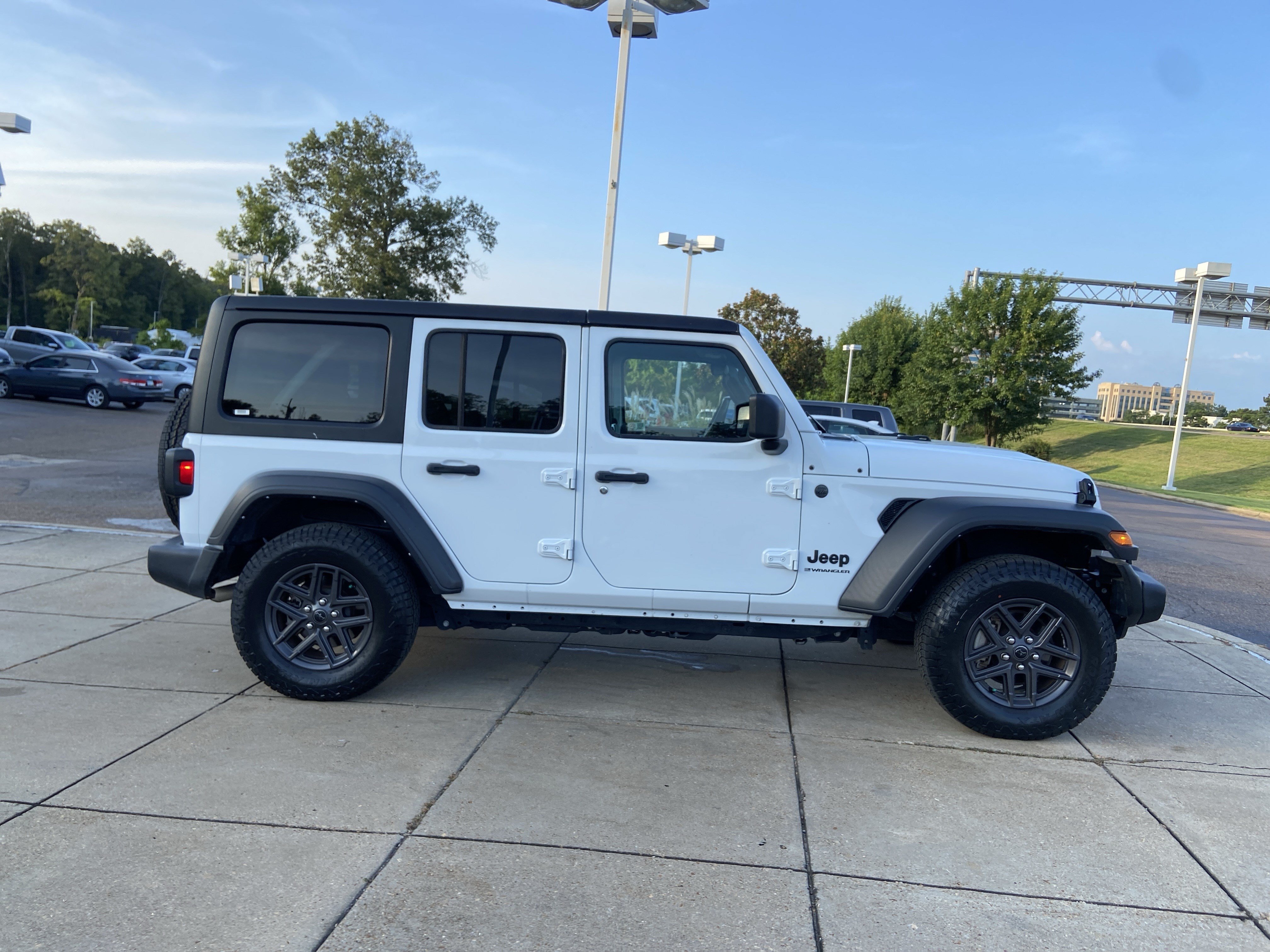 Used 2024 Bright White Clearcoat Jeep Sport S image 13