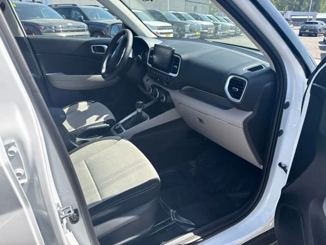 New 2026 Lunar White Hyundai SEL image 9