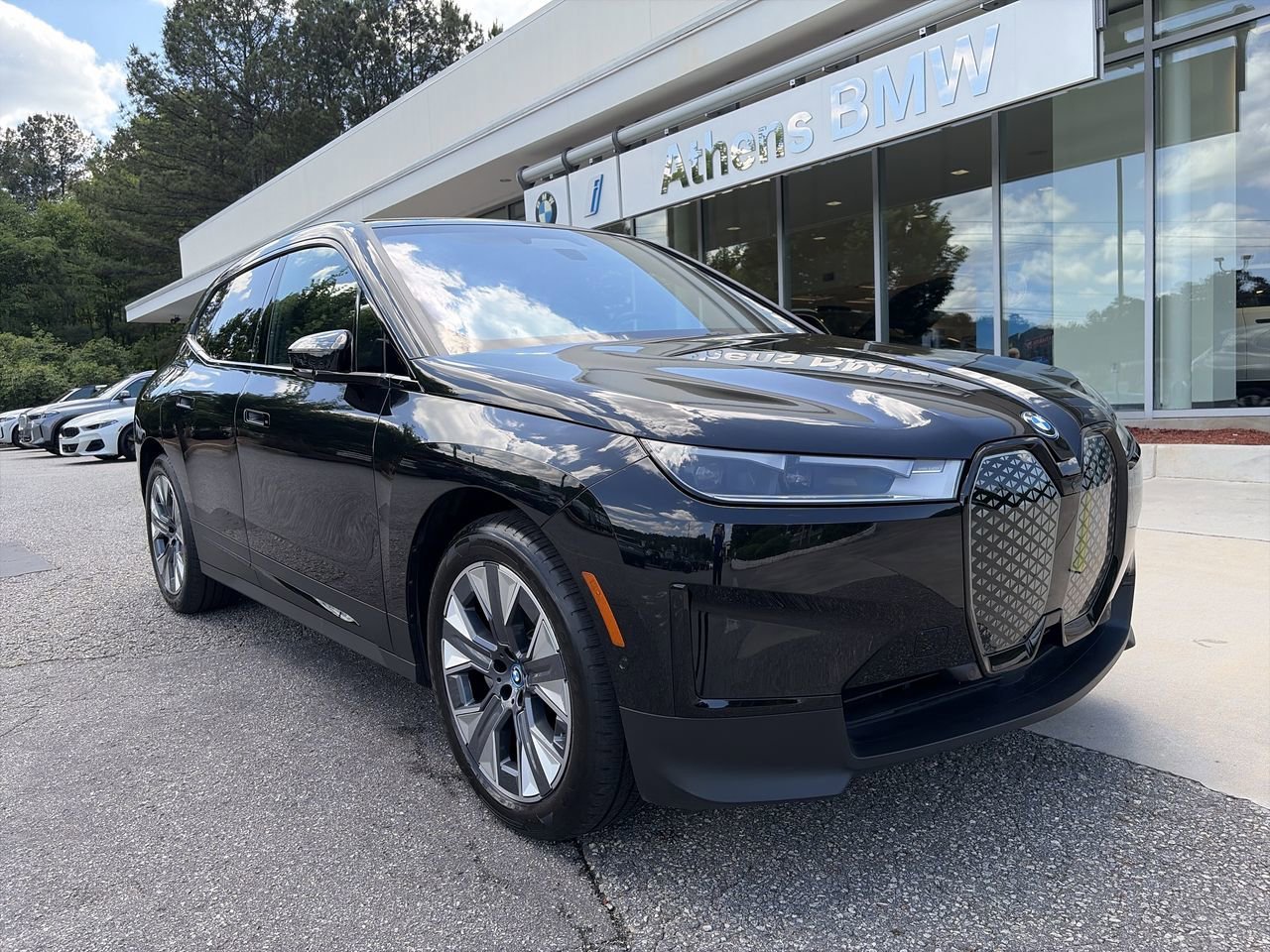 2024 BMW iX xDrive50's photo