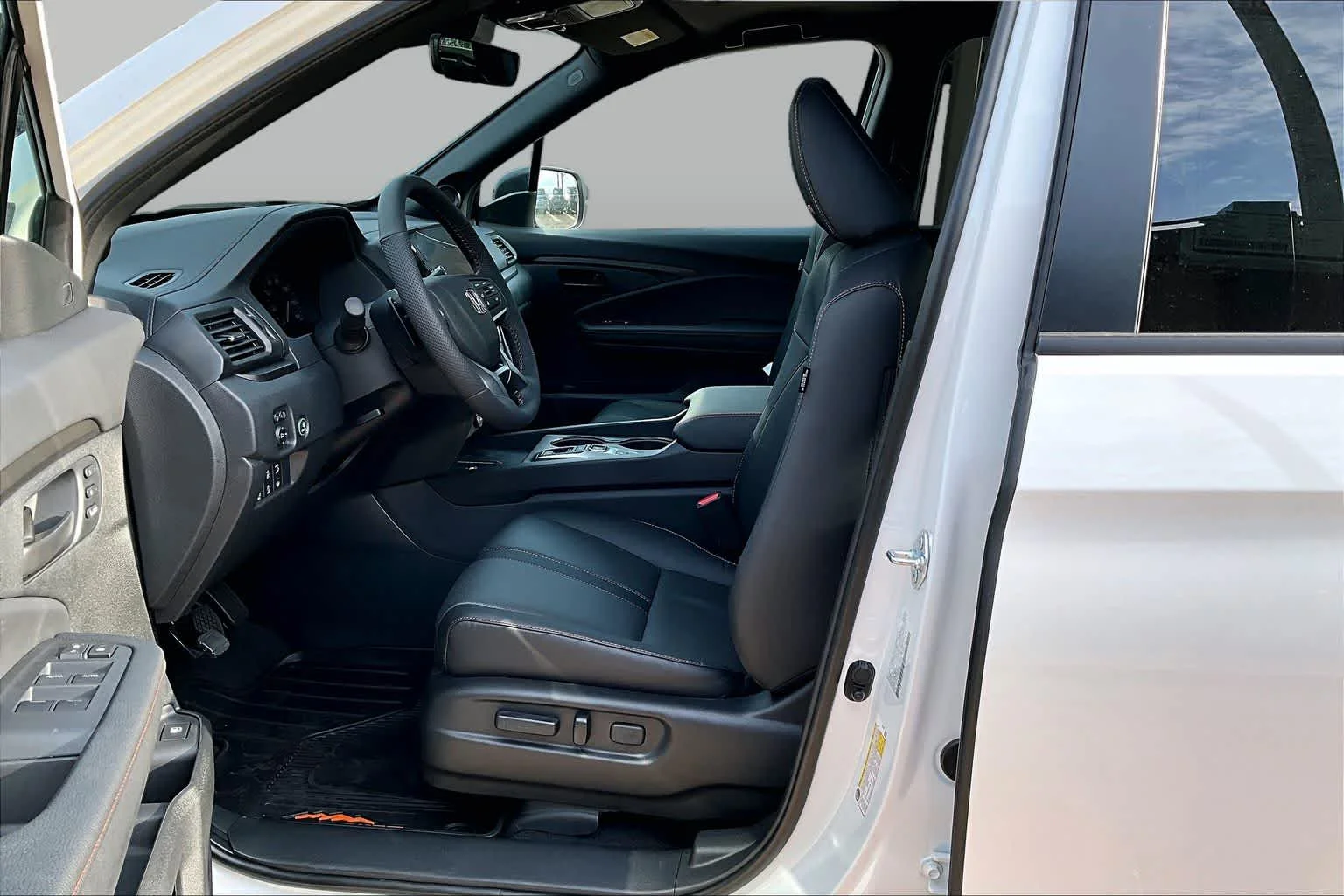 New 2026 Platinum White Pearl Honda TrailSport+ image 10