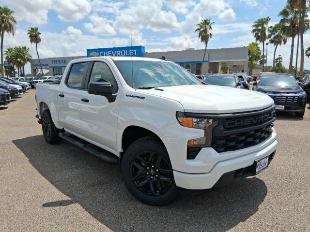 New 2026 Summit White Chevrolet Custom image 1