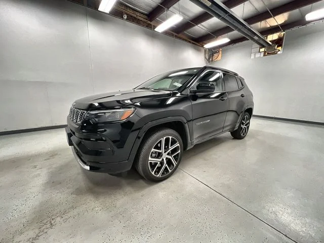 2024 Jeep Compass Limited 4X4's photo