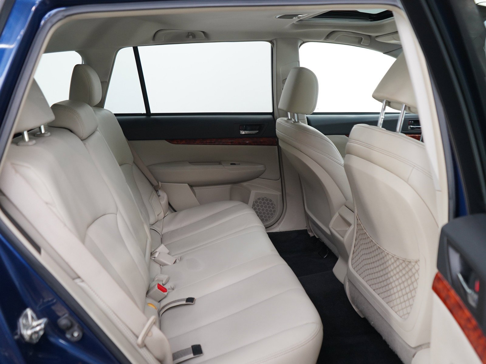 Used 2010 Azurite Blue Pearl Subaru 3.6R image 12