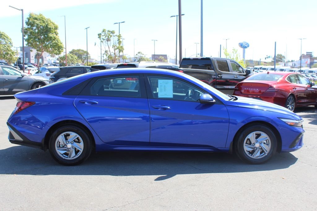Certified Used 2025 Blue Hyundai SE image 6