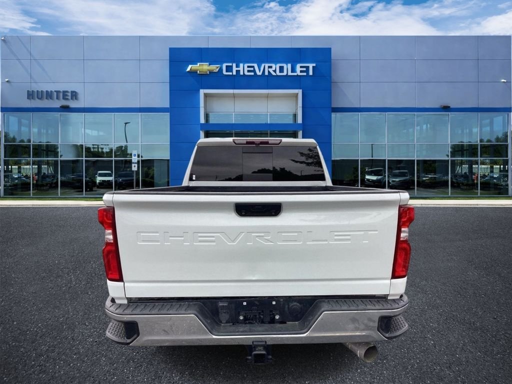 Used 2021 Iridescent Pearl Tricoat Chevrolet LTZ image 3