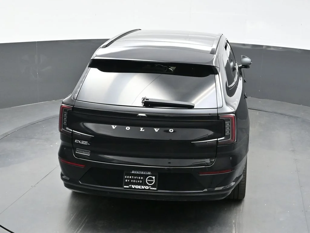 2025 Volvo EX90 Ultra - Photo 40