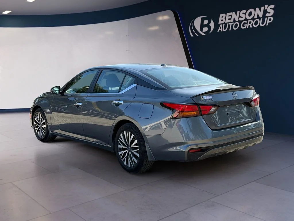 Used 2024 Gray Nissan 2.5 SV image 3