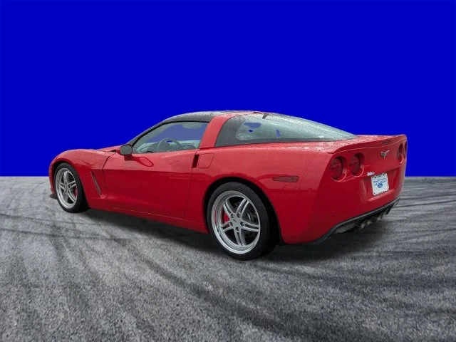 Used 2005 Victory Red Chevrolet Base image 6