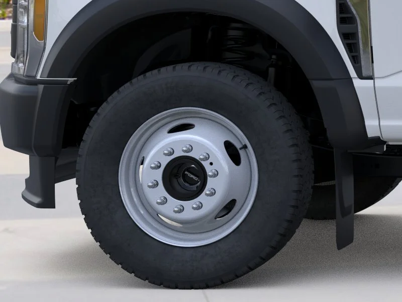 New 2026 Oxford White Ford F-550® XL image 19