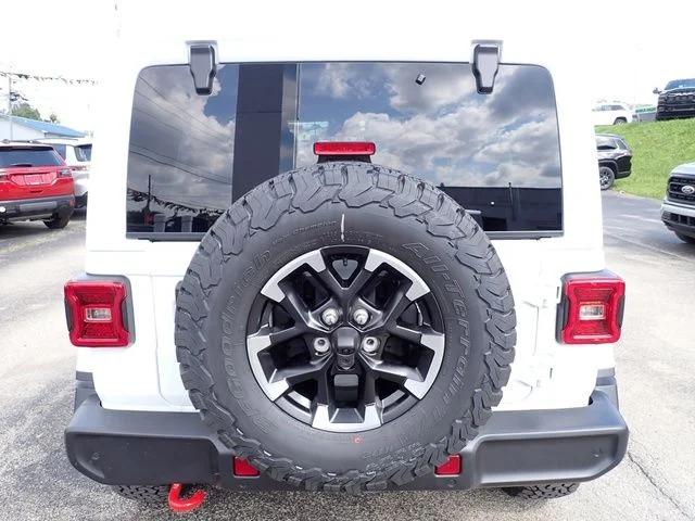 New 2027 White/off-white Jeep Rubicon image 4