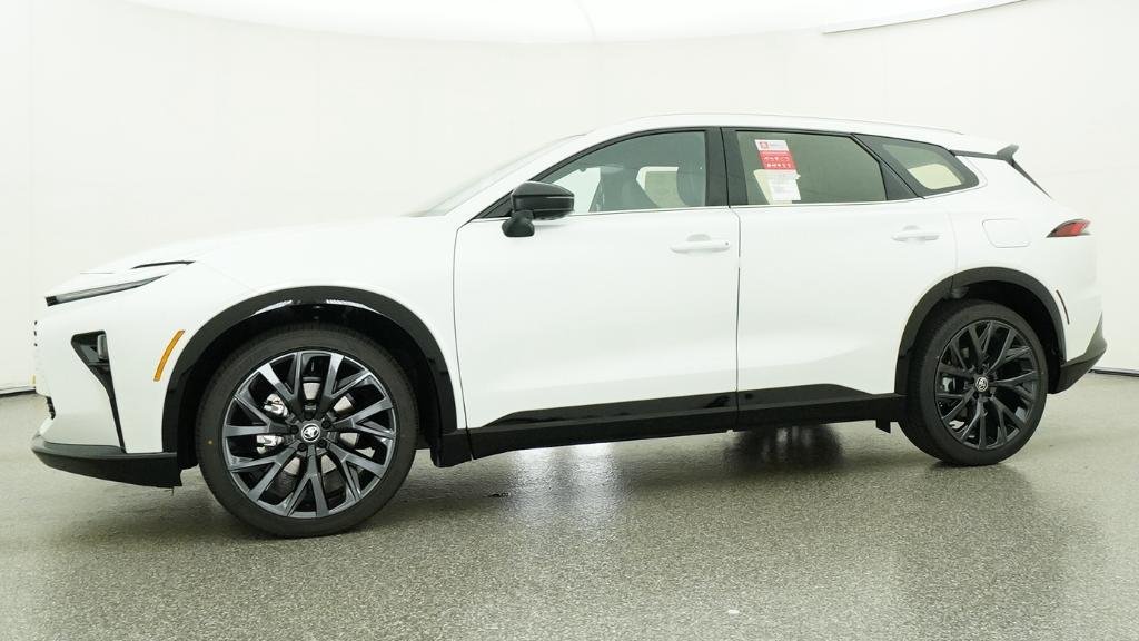 New 2026 Oxygen White Toyota Limited image 16