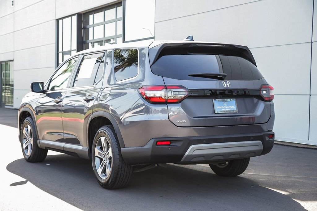 Certified Used 2025 Modern Steel Metallic Honda AWD EX-L image 37