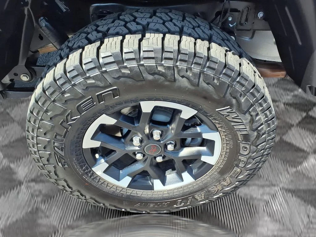 Used 2026 White Jeep Rubicon image 20