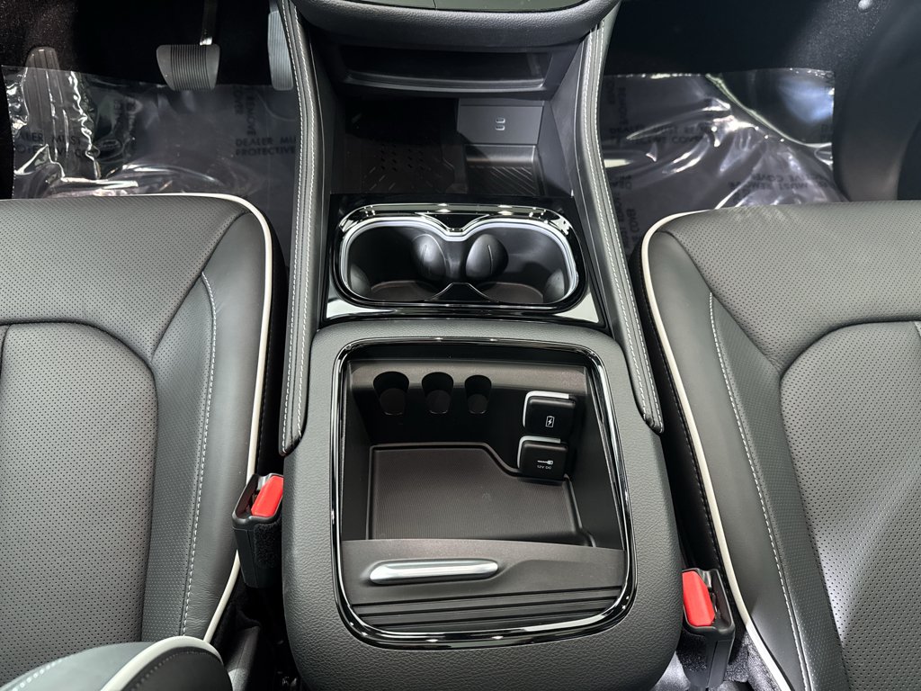 2026 Chrysler Pacifica Limited - Photo 31