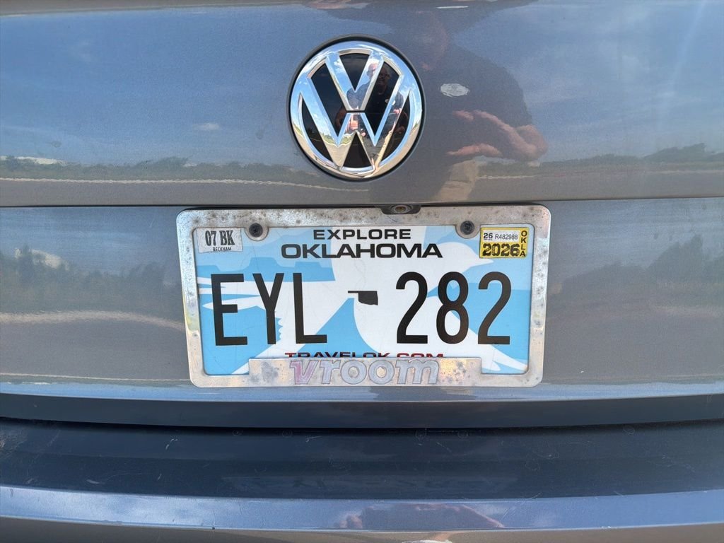 Used 2019 Gray Volkswagen 1.4T S image 7