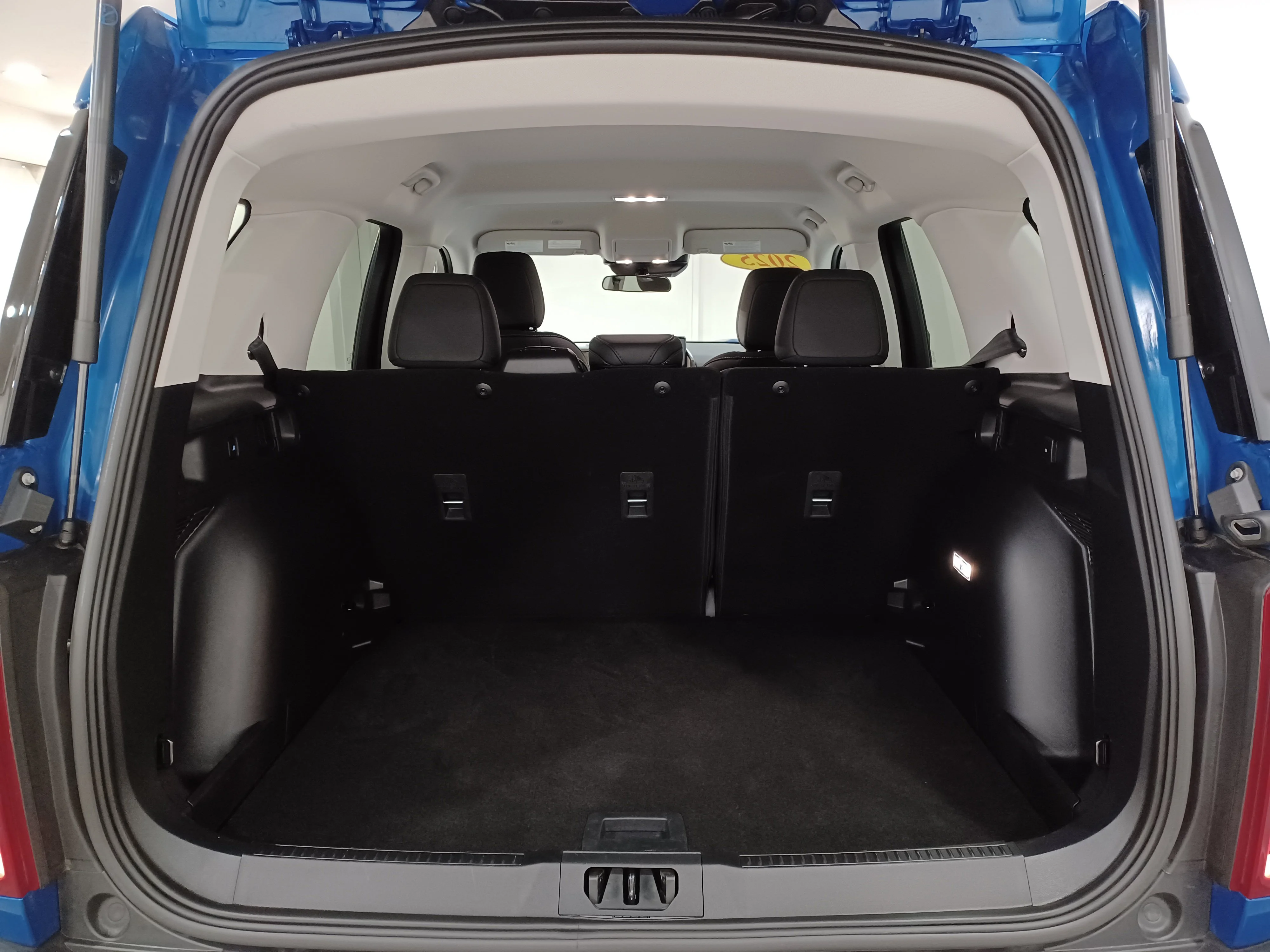 Certified Used 2025 Velocity Blue Metallic Ford Big Bend 4x4*Adaptive Cruise | Remote Start | Htd Seats | Park Assist | Apple CarPlay | Lane Keeping image 22