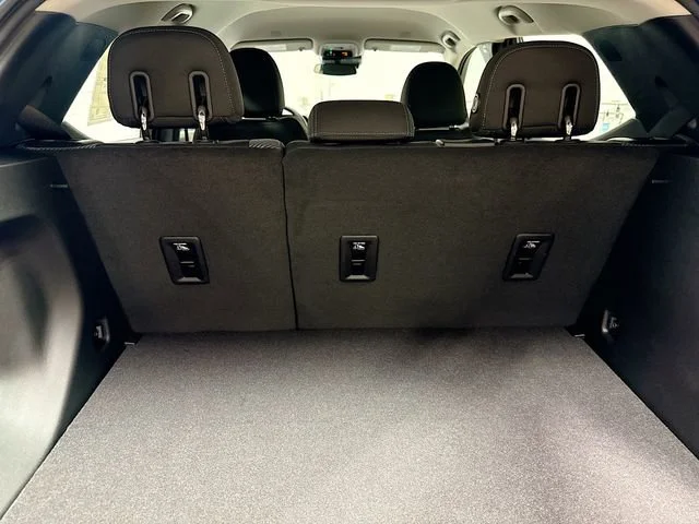 2027 Chevrolet Bolt LT - Photo 29