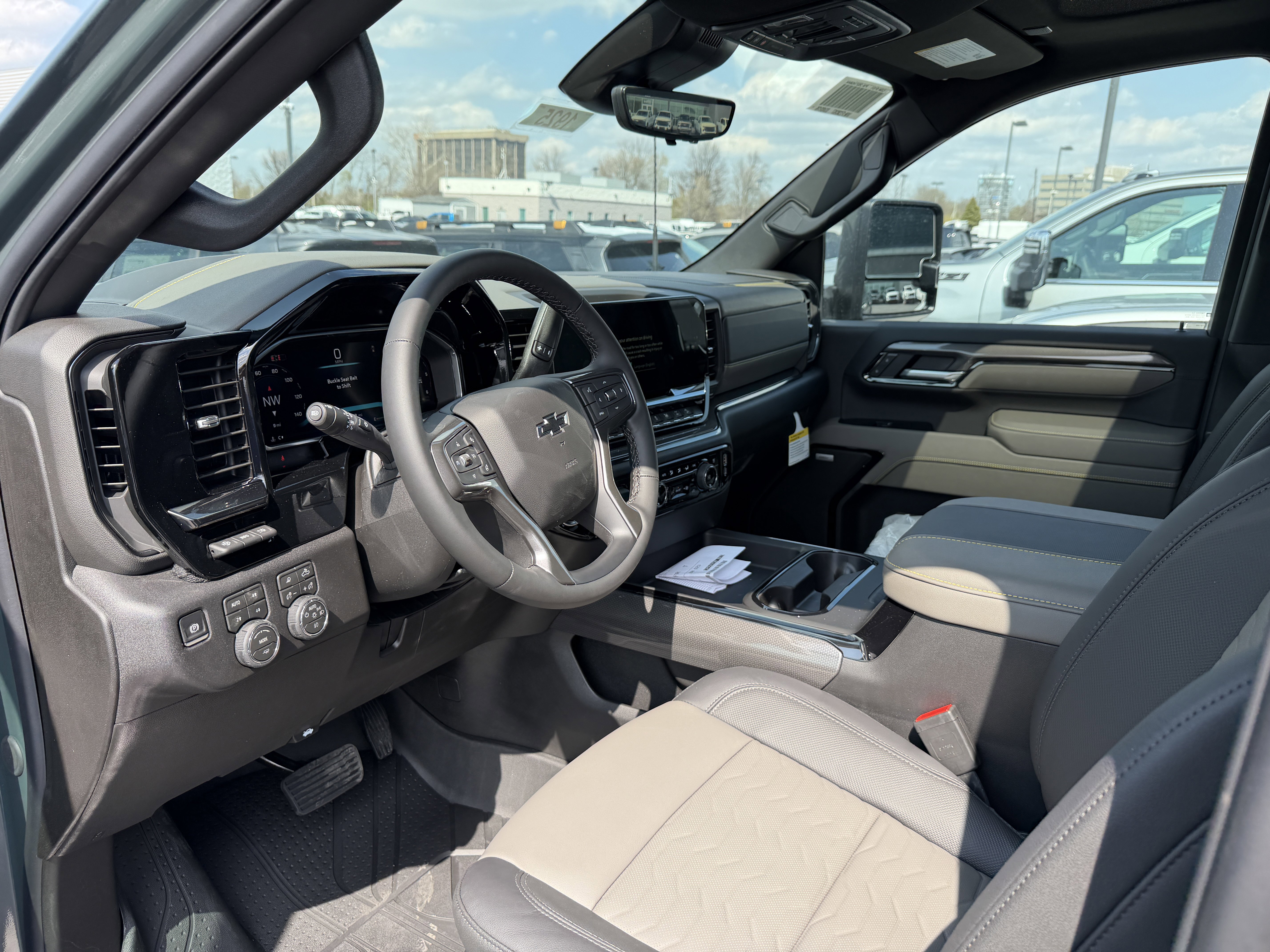 2026 Chevrolet Silverado 2500 HD ZR2 - Photo 14