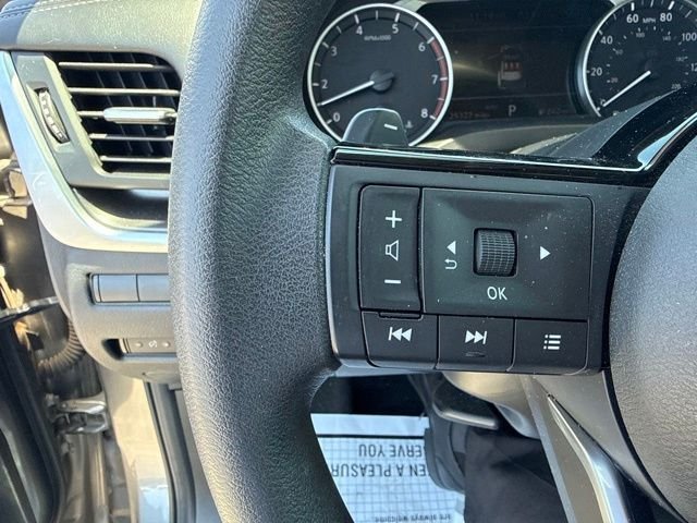 Used 2023 Gray Nissan SV image 29