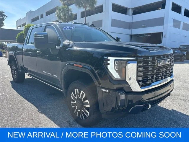 2024 GMC Sierra 4WD Crew Cab Long Box Denali Ultimate's photo
