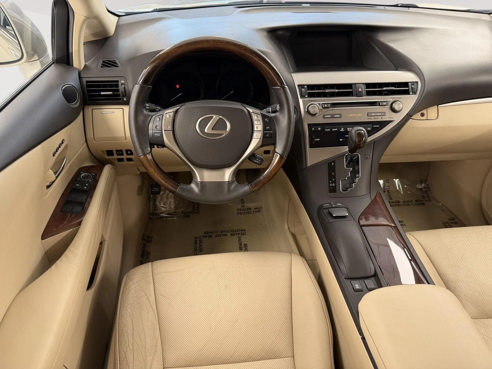 Used 2013 Satin Cashmere Metallic Lexus Base image 5