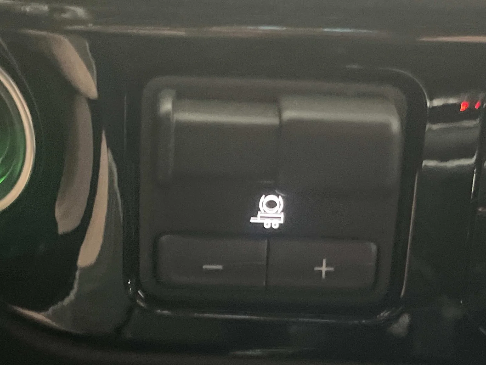 Certified Used 2024 Onyx Black GMC Elevation image 24