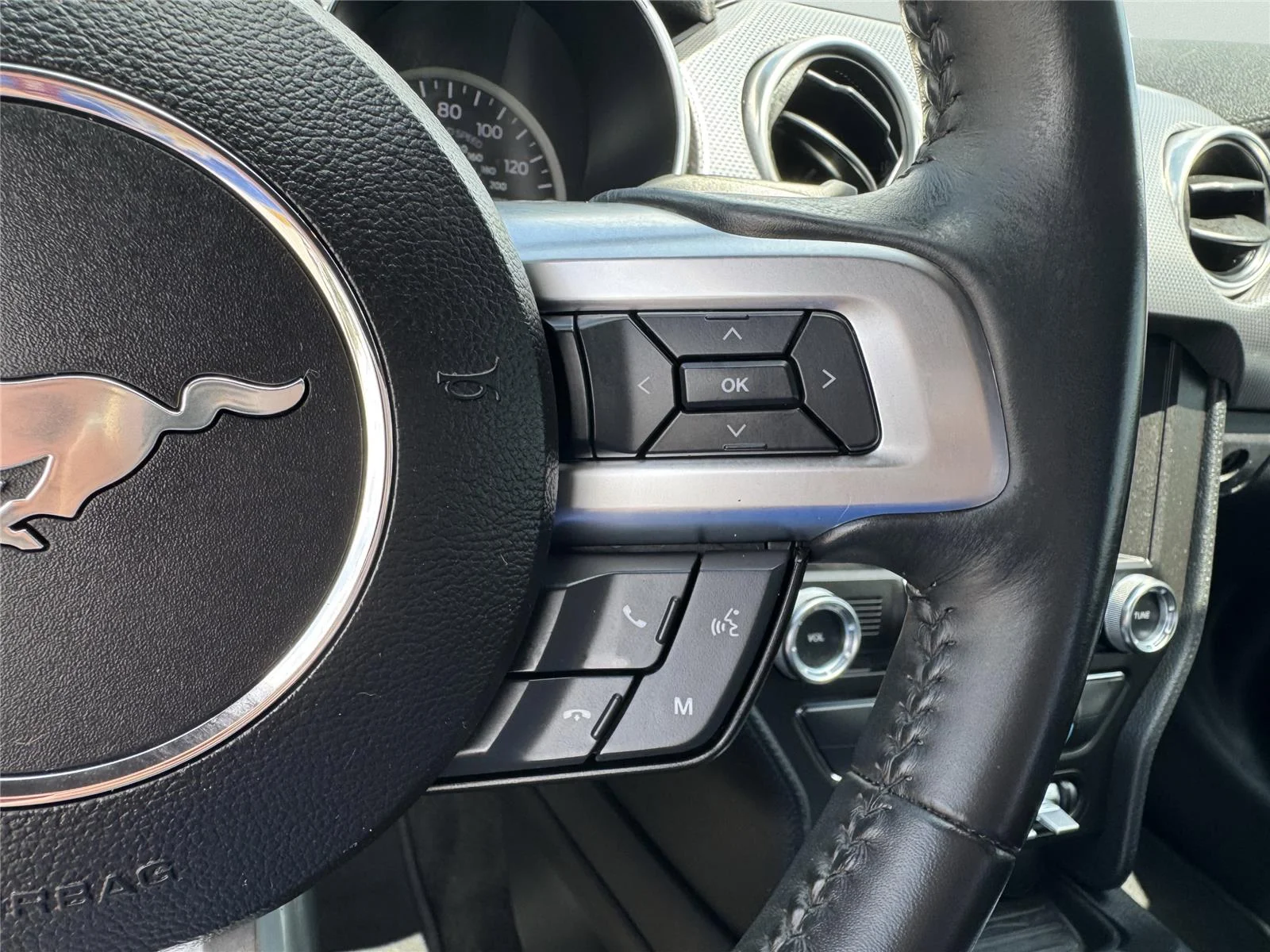 Used 2018 Triple Yellow Tri-Coat Ford GT image 22