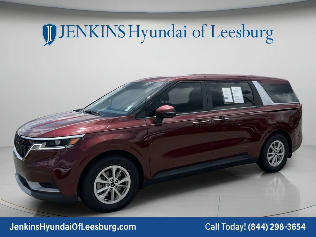 Used 2024 Red Kia LX image 11