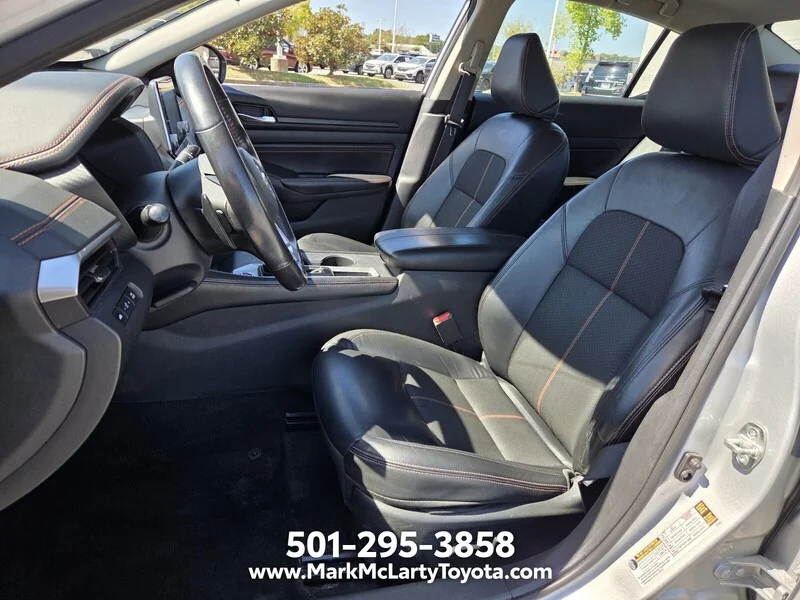 Used 2022 Brilliant Silver Metallic NISSAN 2.5 SR SEDAN image 9