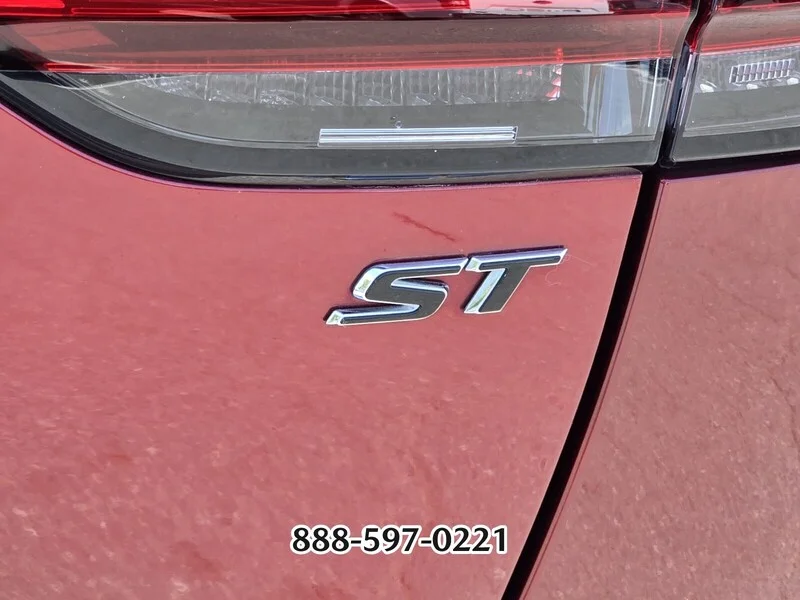 Used 2021 Cinnabar Metallic BUICK ESSENCE image 16