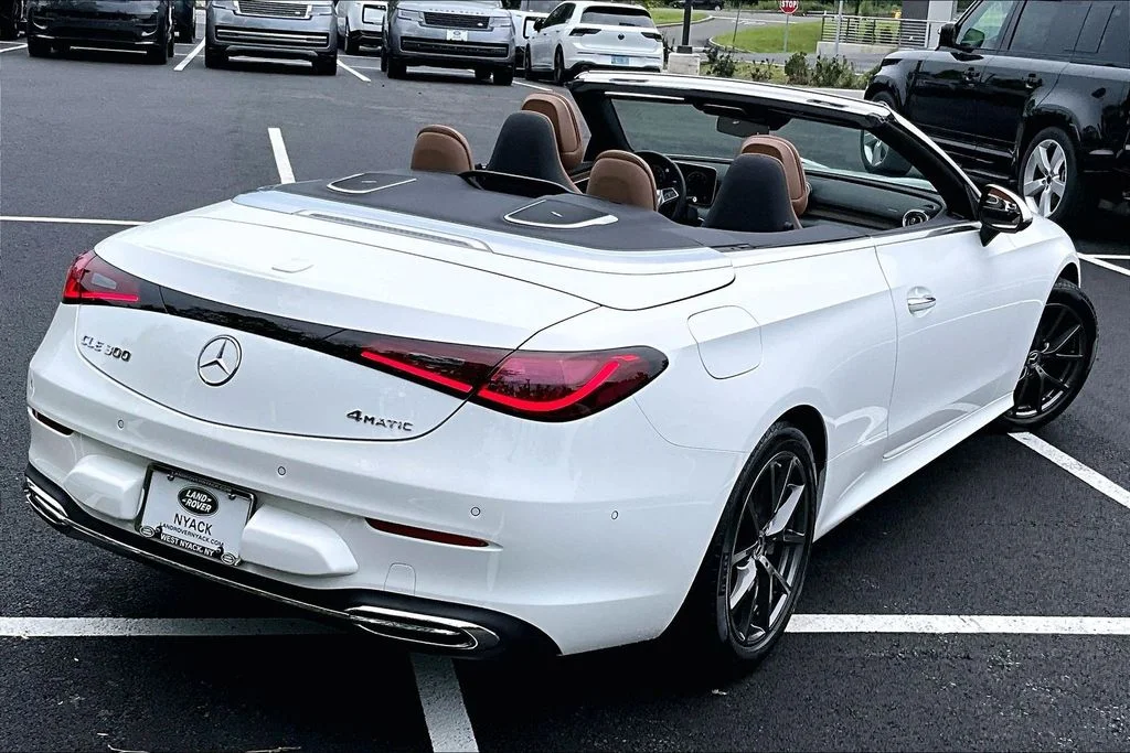 Used 2024  Mercedes-Benz CLE 300 image 12