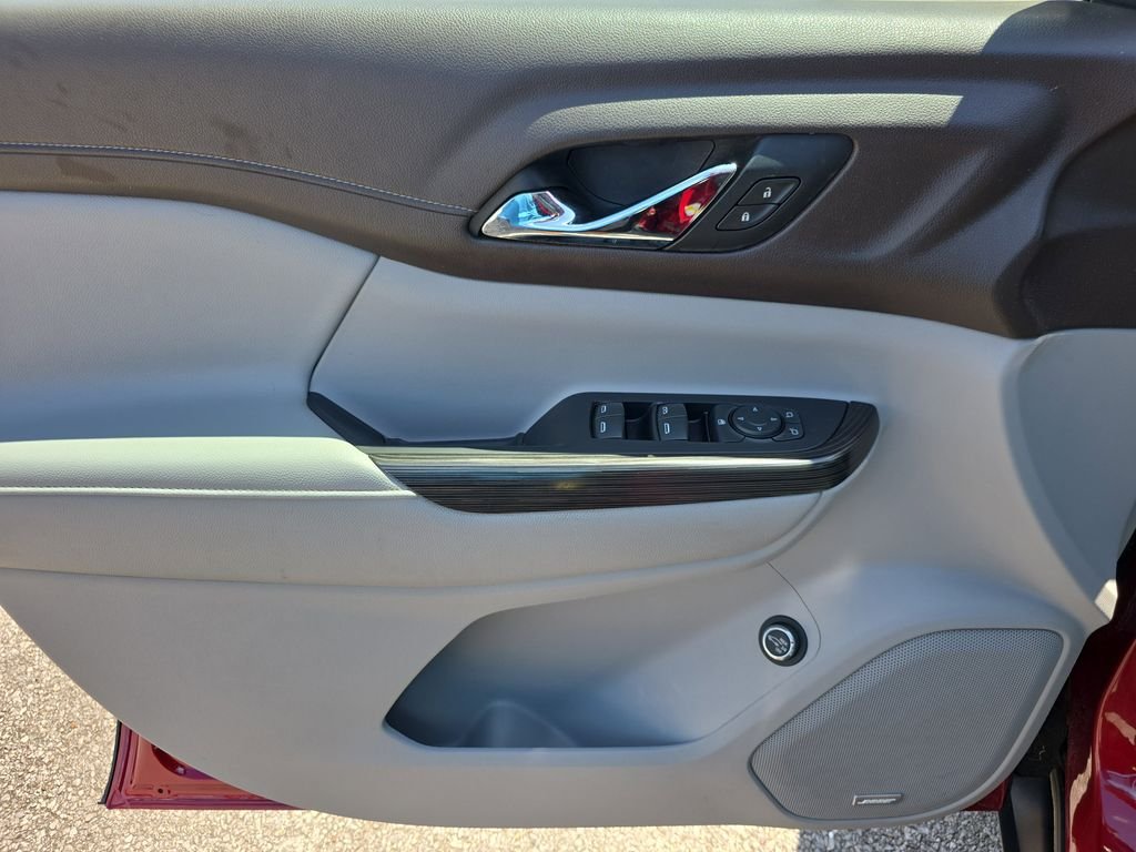 Used 2019 Red Quartz Tintcoat GMC SLT-1 image 17